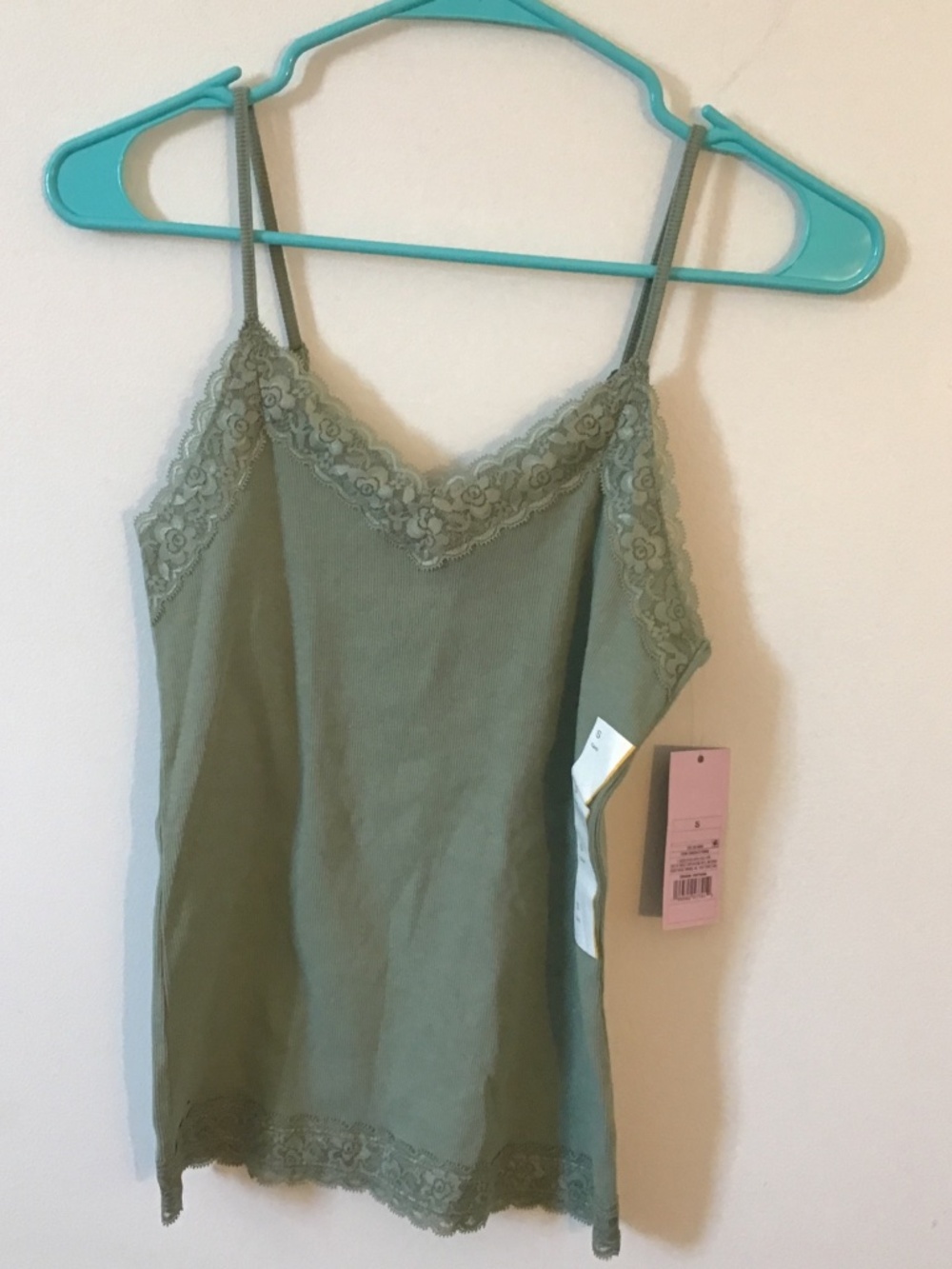 Wild Fable Women’s Ribbed Lace Trimmed Cami Size Small